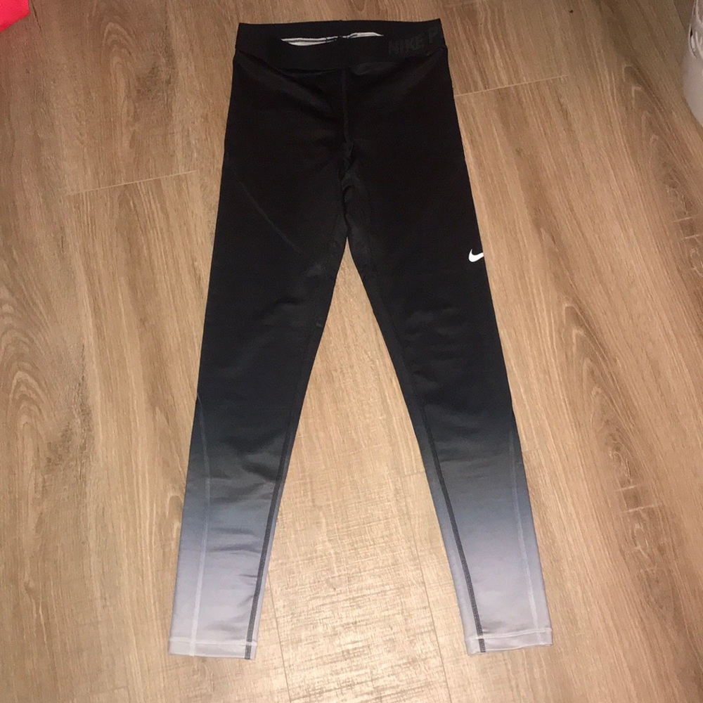 Nike leggings